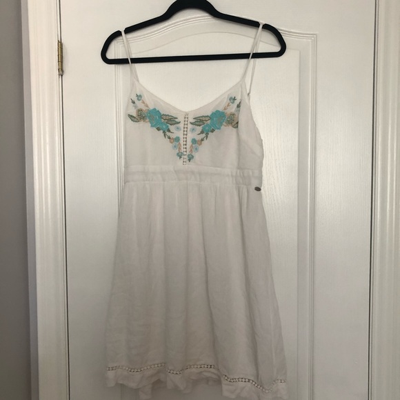 Flowy Summer Dress - Picture 2 of 2